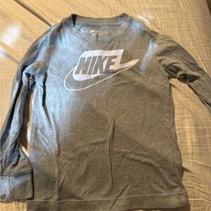 Nike Men's Long Sleeve Shirt in Gray